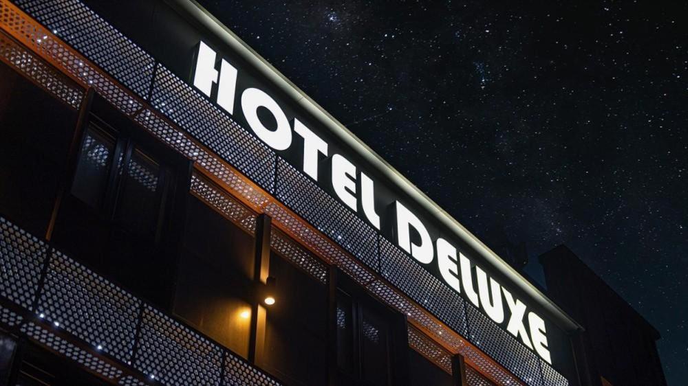 Deluxe Motel Кодже Екстер'єр фото