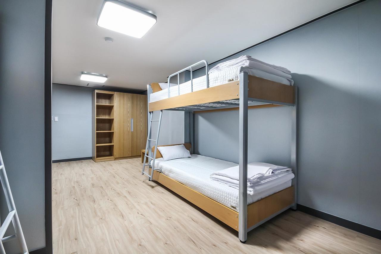 Deluxe Motel Кодже Екстер'єр фото