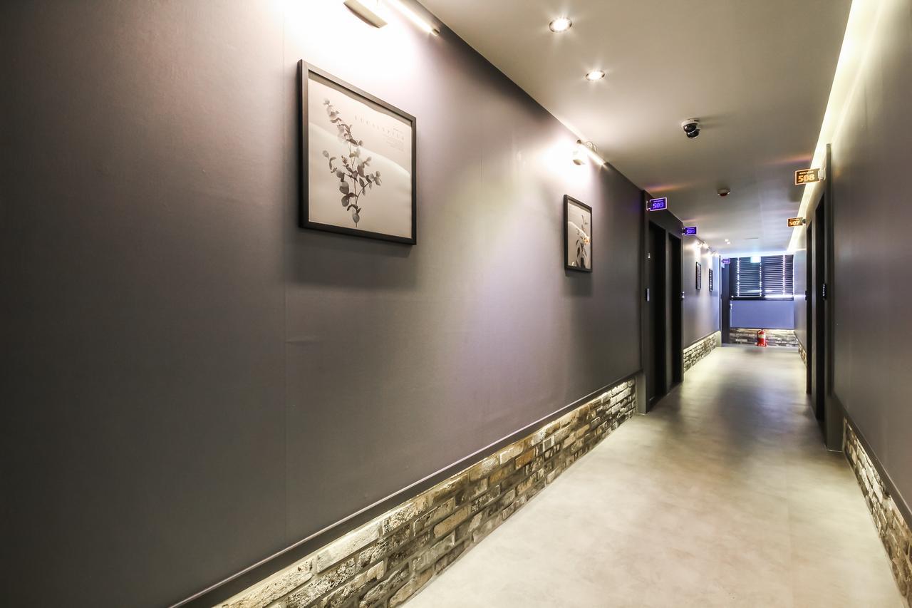 Deluxe Motel Кодже Екстер'єр фото