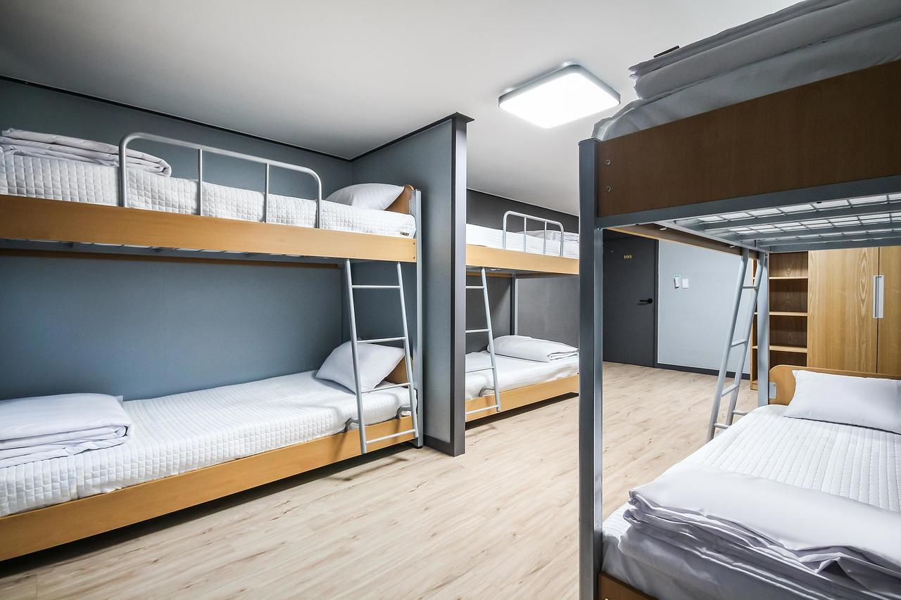 Deluxe Motel Кодже Екстер'єр фото